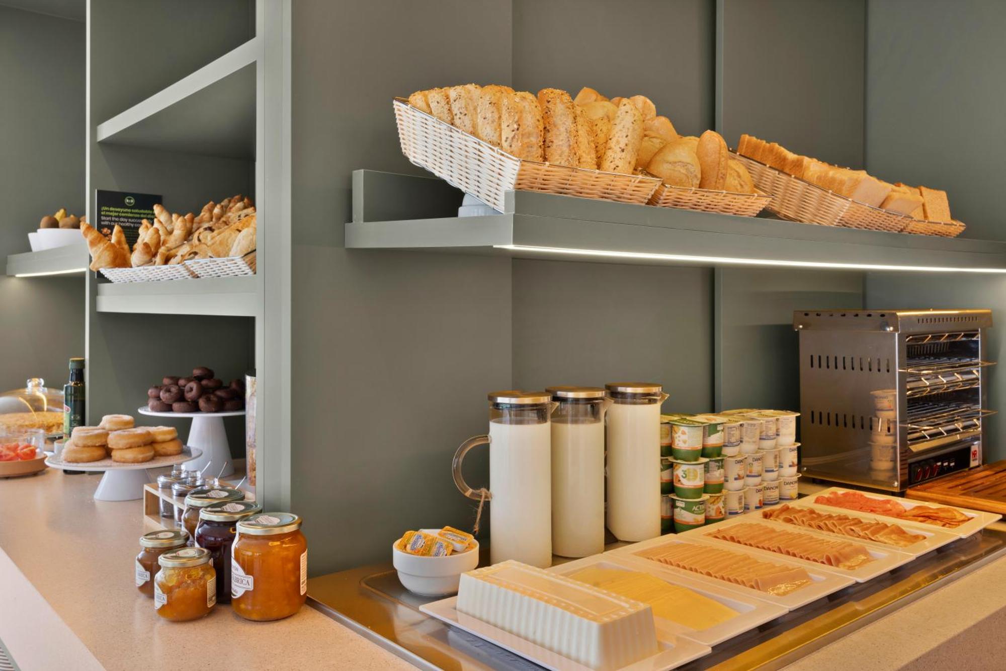 B&B Hotel Castro Urdiales Luaran gambar