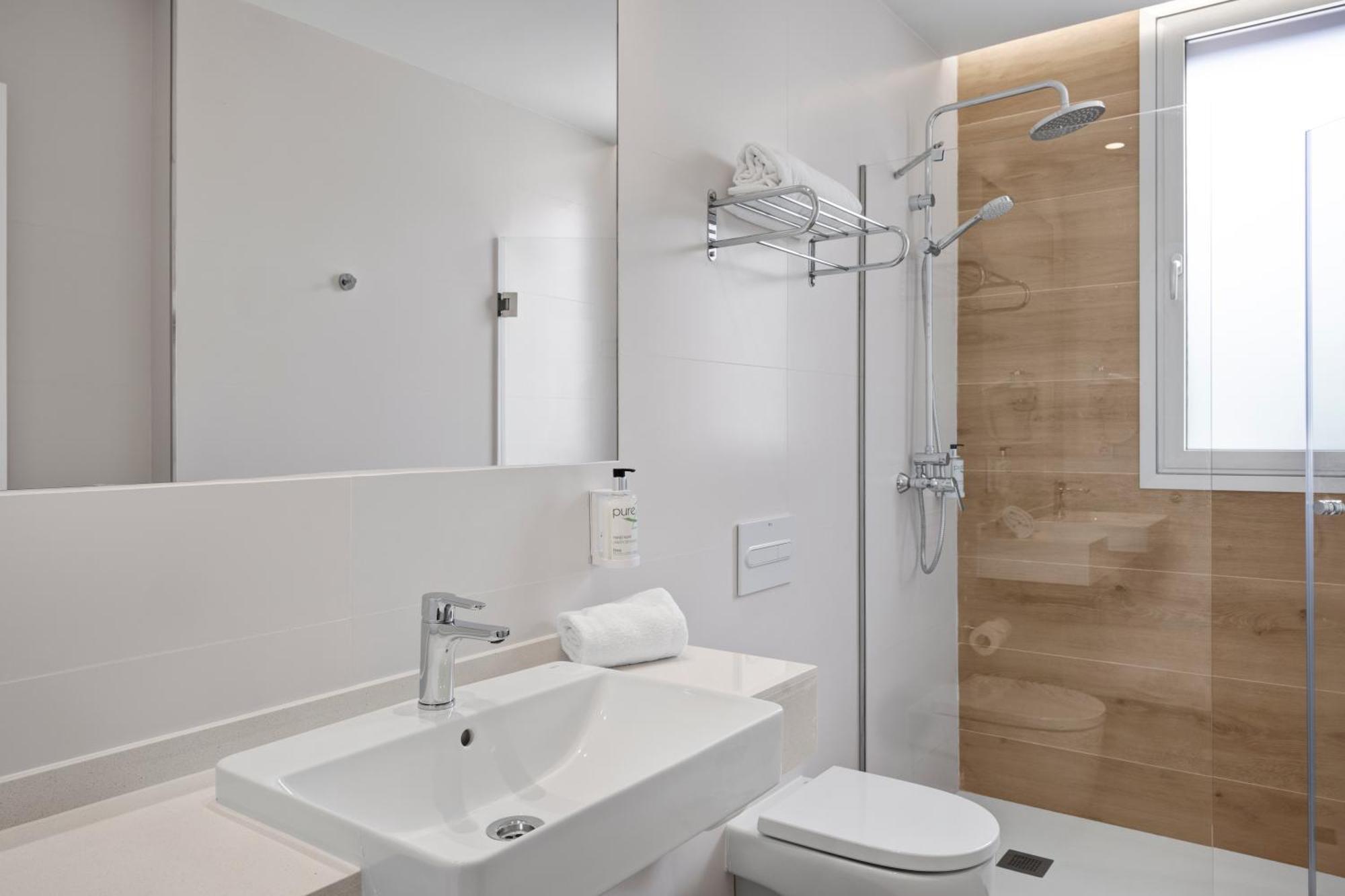 B&B Hotel Castro Urdiales Luaran gambar